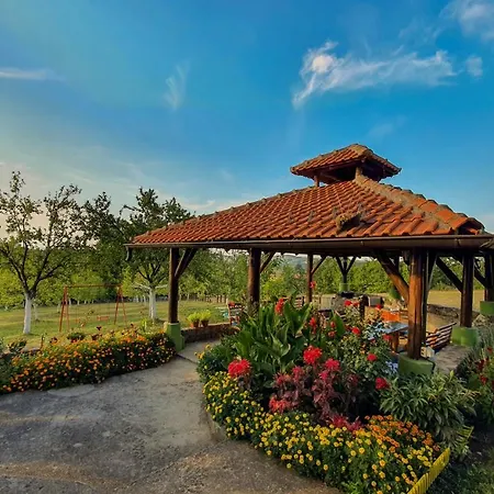 Mira Villa