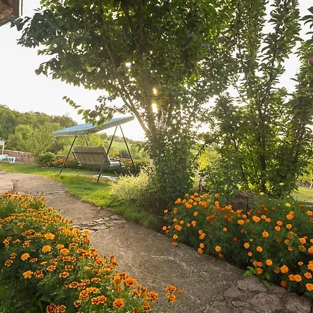 Villa Mira