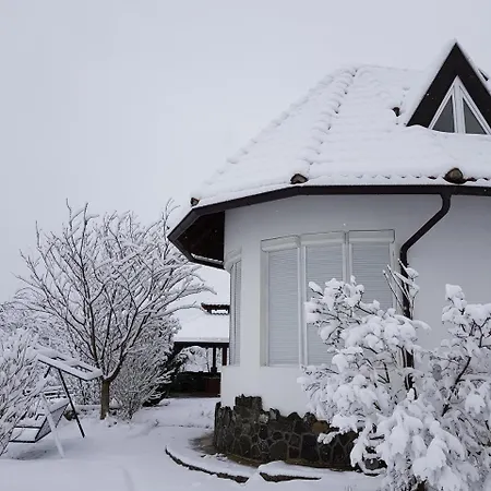 Mira Villa